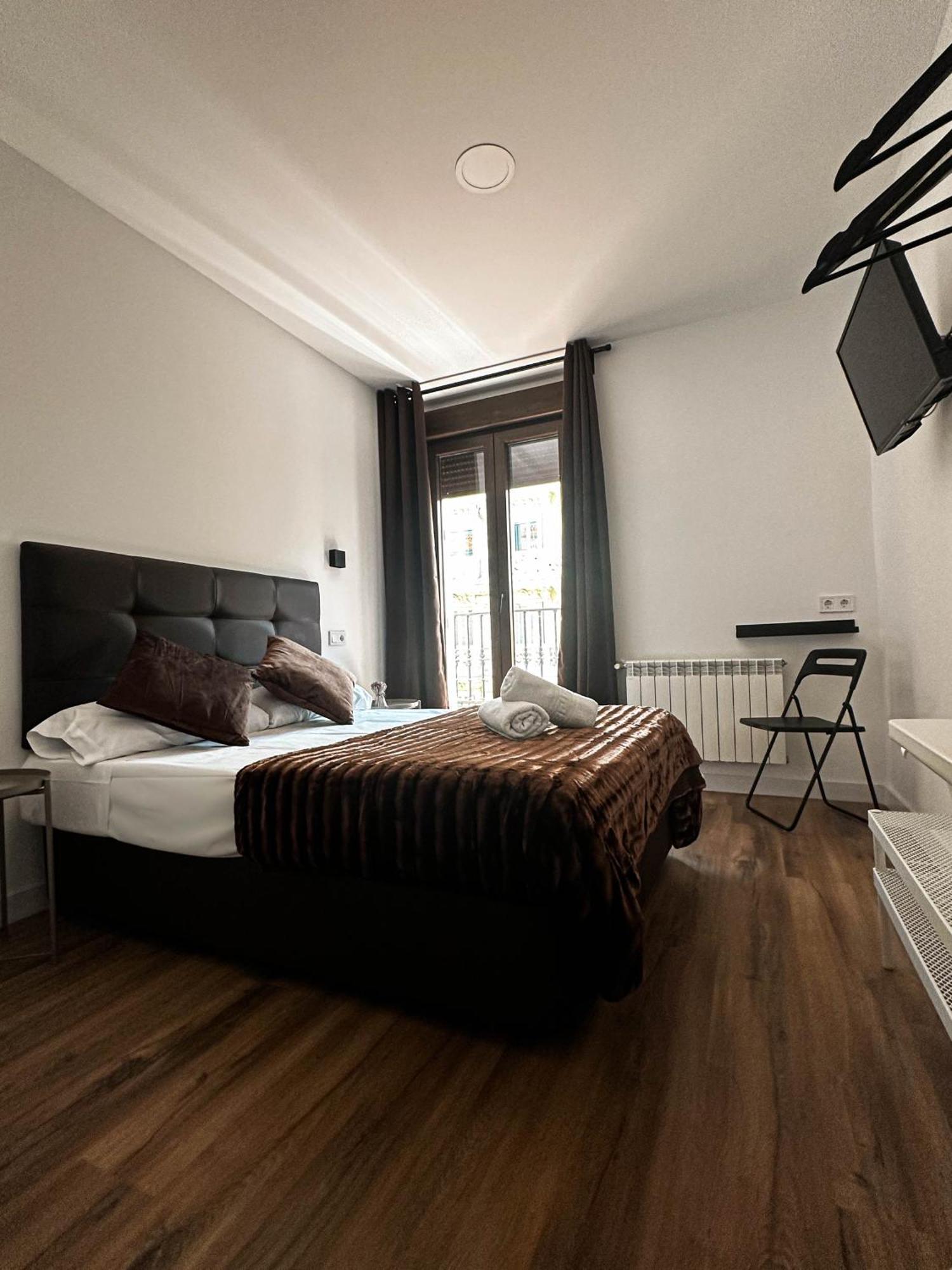 Hostal Arenal Μαδρίτη Εξωτερικό φωτογραφία