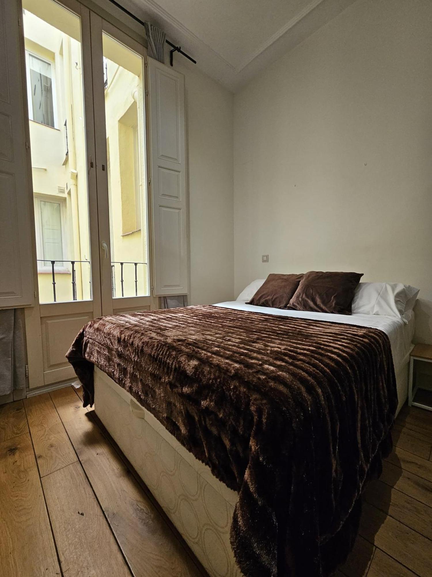 Hostal Arenal Μαδρίτη Εξωτερικό φωτογραφία